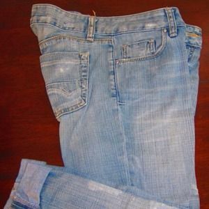 ~REDUCED~ Zara Cropped Jeans