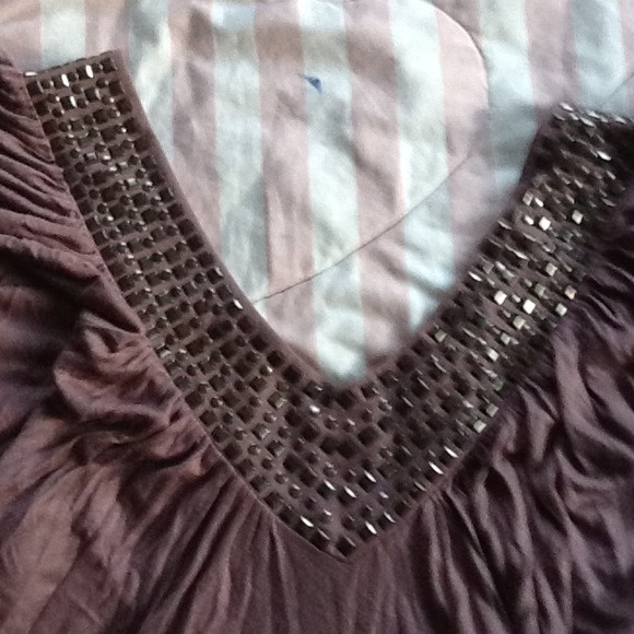 Beaded shirt color purple only wore it ounce - Picture 2 of 3