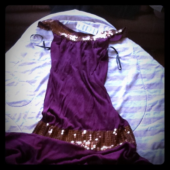 Purple sequels dress - Picture 1 of 4