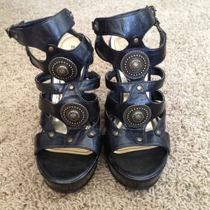 Black Gladiator wedges