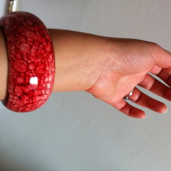 Wooden,red-painted bangle