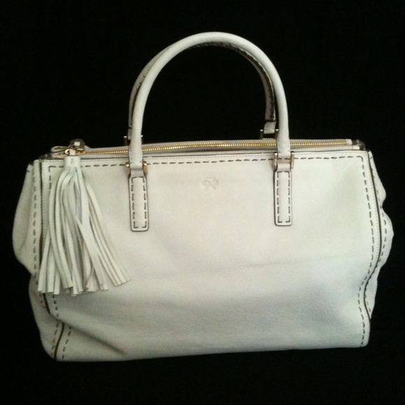 Ladies handbag