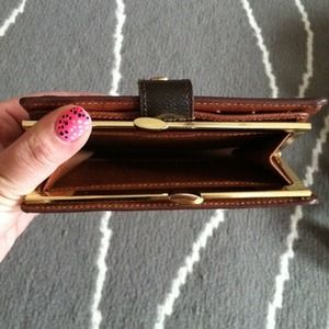Louis Vuitton Bags - Reserved ******** Louis Vuittion wallet Louis Vuitton Bags - Reserved ******** Louis Vuittion wallet