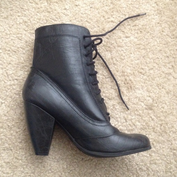 Kenneth Boots! - Picture 2 of 2