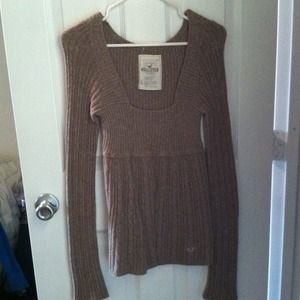 Hollister Long Sleeve Sweater