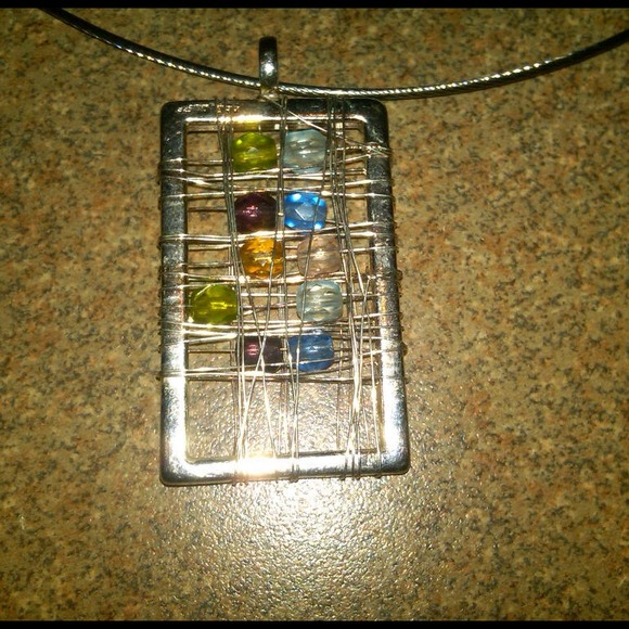 💢SOLD💢 Beaded pendant on silver wire necklace