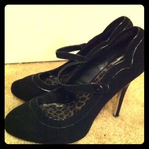 REDUCEDJoey O Mary Jane pumps 9.5