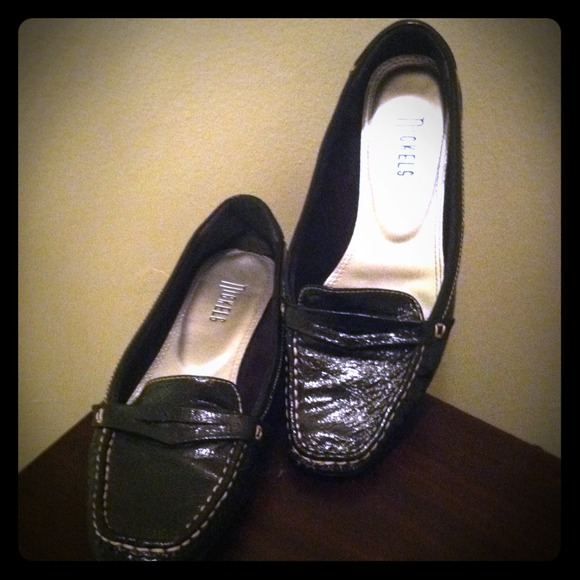 Pair of black flats.