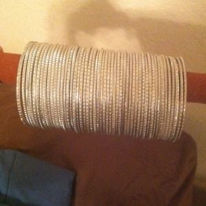 Silver bangles..(25 piece.)
