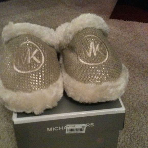 MK SLIPPER