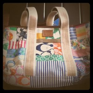 ☀REDUCED☀Super cute coach purse <3