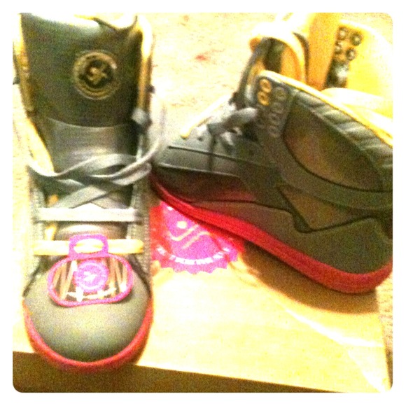 Reserved....Fresh out the box...pastry