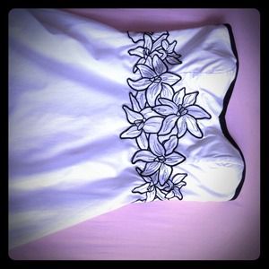 White strapless dress