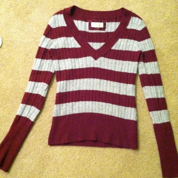 Striped American eagle sweater