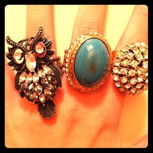 Set of 3 unique rings.