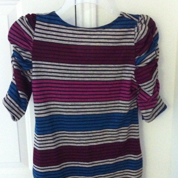 Striped tight fitted dress with pockets - Picture 3 of 3