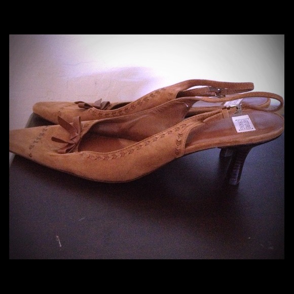 Arturo Chiang vintage brown suede sling backs