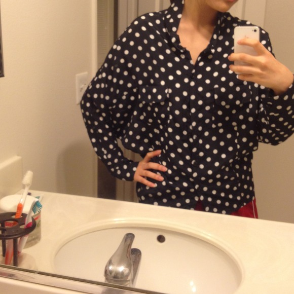 black dotted silky blouse - Picture 2 of 2