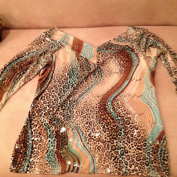 V neck brown, blue leopard shirt with sequence.