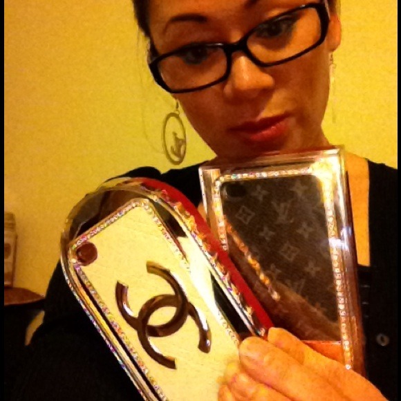 Accessories - Reserved: itsme_ak47:2 iPhone cases+ 1 LV earrings