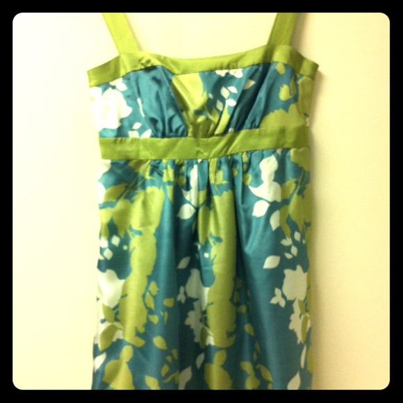 Brand New w/ Tag✨Springy DreSS - Picture 1 of 4