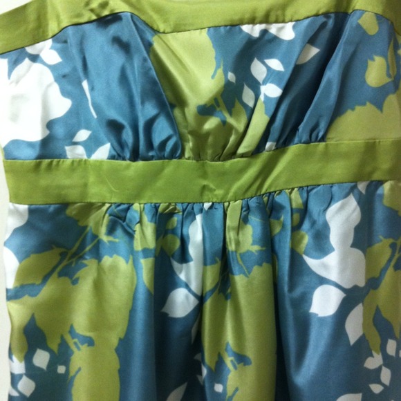 Brand New w/ Tag✨Springy DreSS - Picture 2 of 4