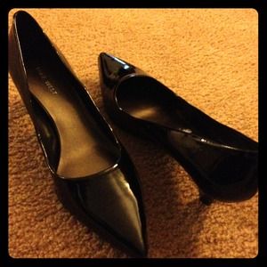 RESERVED Nine West Black Patent Low Heel Pumps