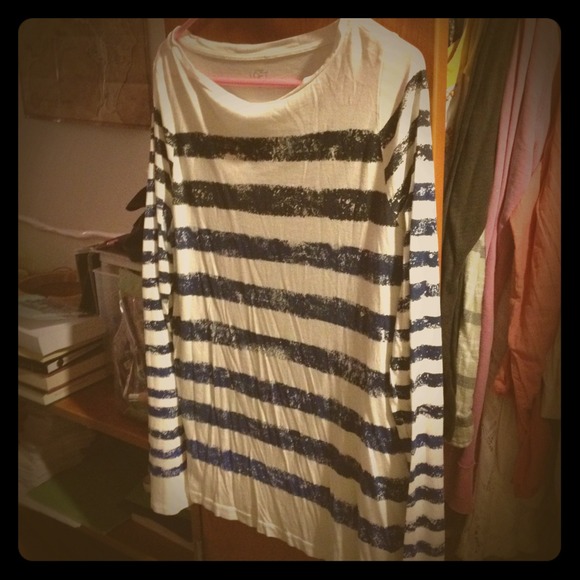 White with blue stripes long sleeve
