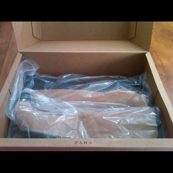 NWT ZARA two-toned boots NWT & Box - Best offer! - Picture 4 of 4