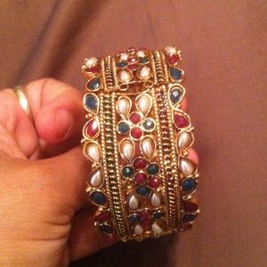 Bundle for @siennethreads