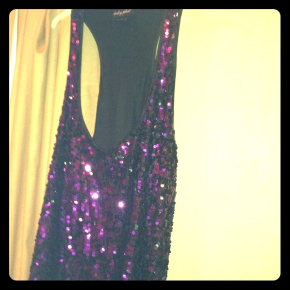 Tank - Picture 1 of 1