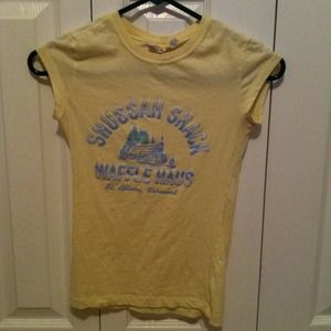 💛American Eagle Outfitters T-shirt💛