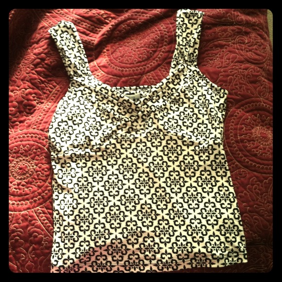 🌸Stretchy tanktop, adorable print🌸