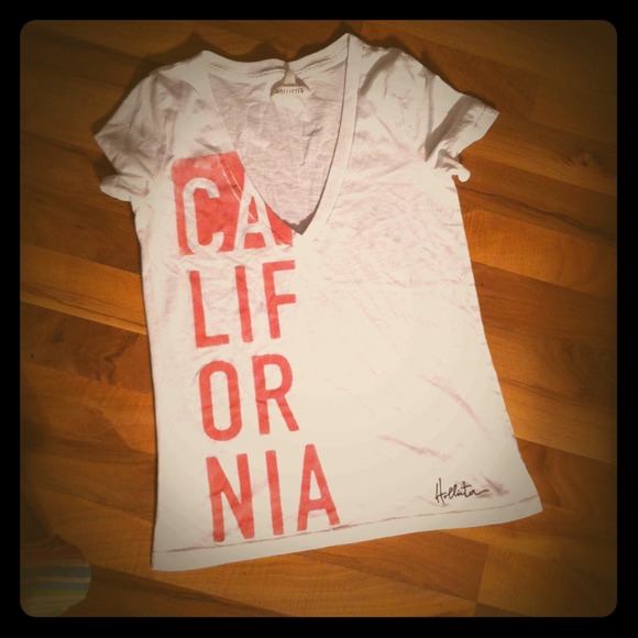 2 new hollister shirts!