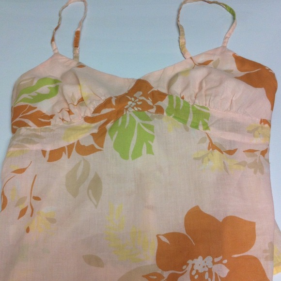 Spring Cleaning = Spring Top - Picture 4 of 4