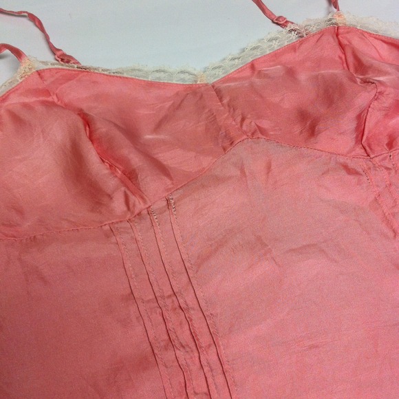 Girly Silk Lace Top - Picture 2 of 4