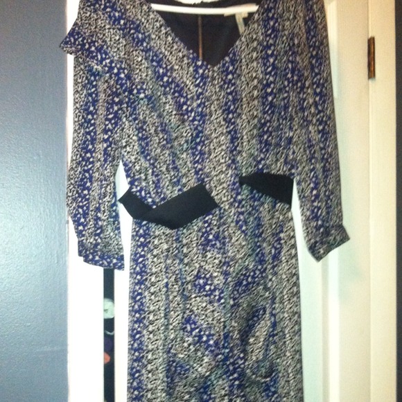 3/4 sleeve ruffle dress
