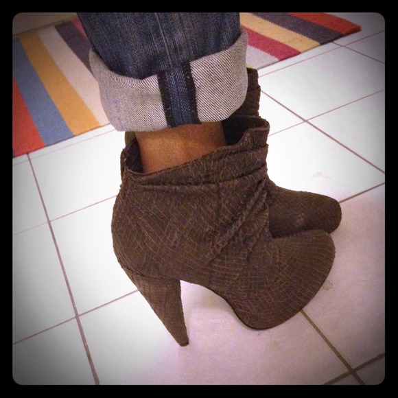 Elizabeth and James Shoes - ON HOLD Elizabeth and James faux snakeskin booties