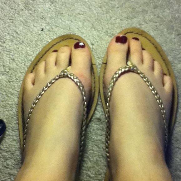 gold braided flip flops - Picture 2 of 2