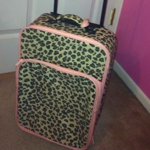Leopard small luggage!