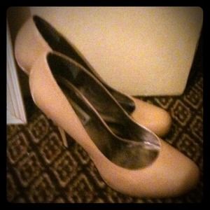 Steve Madden Trinitie Pump Sz 8