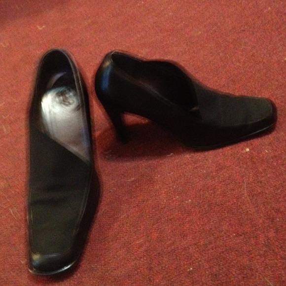 ❤Black elastic top shoes❤