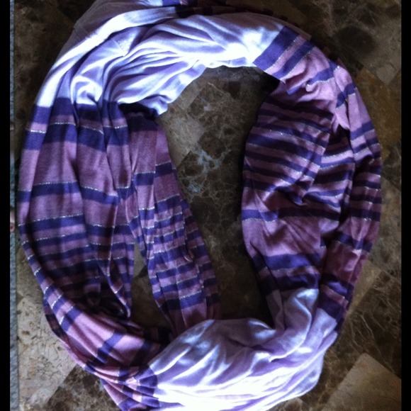 New with tags- Infinity scarf