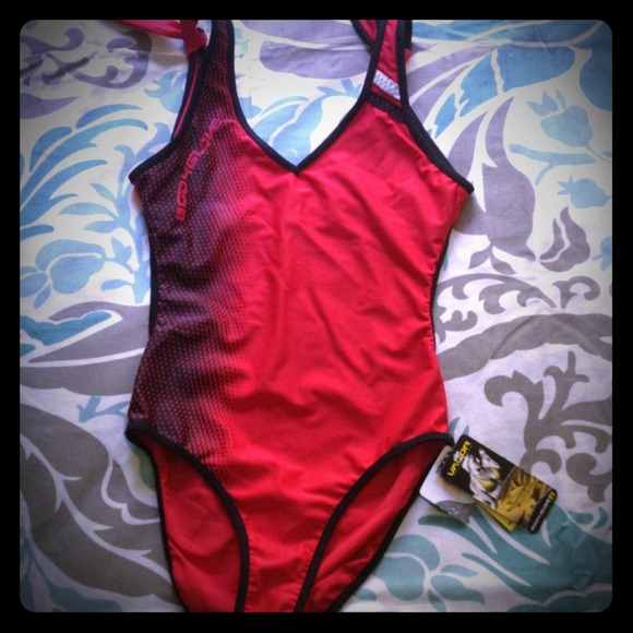 ❌SOLD❌New With Tags Body Glove Graphic One-Piece