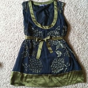 Bundle hale bob w fun print dress. Reserve calimom