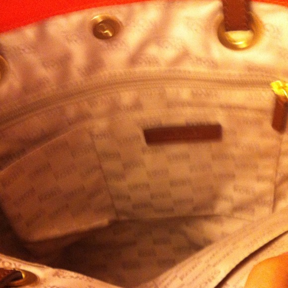 MK authentic bright tangerine handbag - Picture 2 of 4