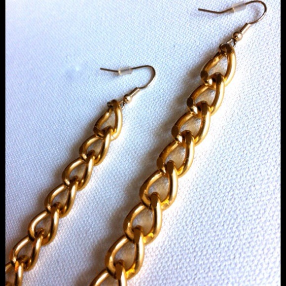 Luxe Rocker Chic long chunky chain earrings!