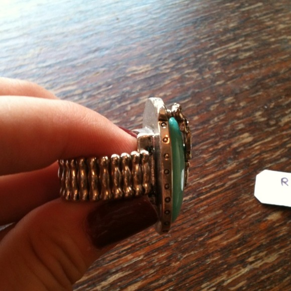 Stretchy blue ring size medium - Picture 2 of 3