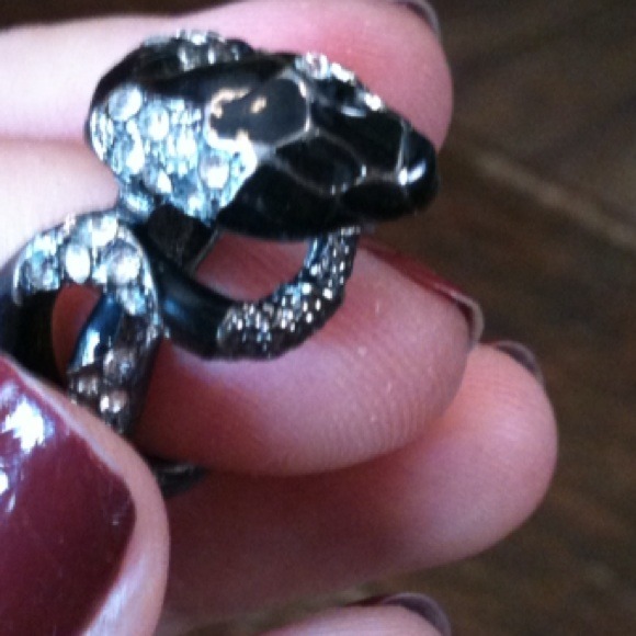 Snake ring 6/7 onyx colored ring - Picture 3 of 4