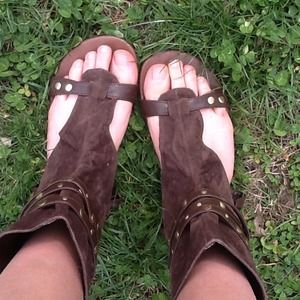 Brown suede Gladiator sandals